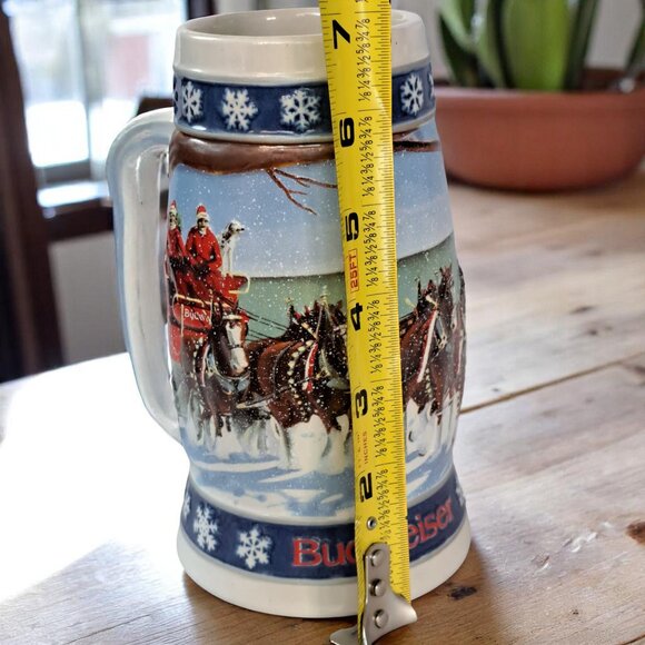 Budweiser Lighting the Way Home 1995 Holiday Stein - Picture 6 of 16